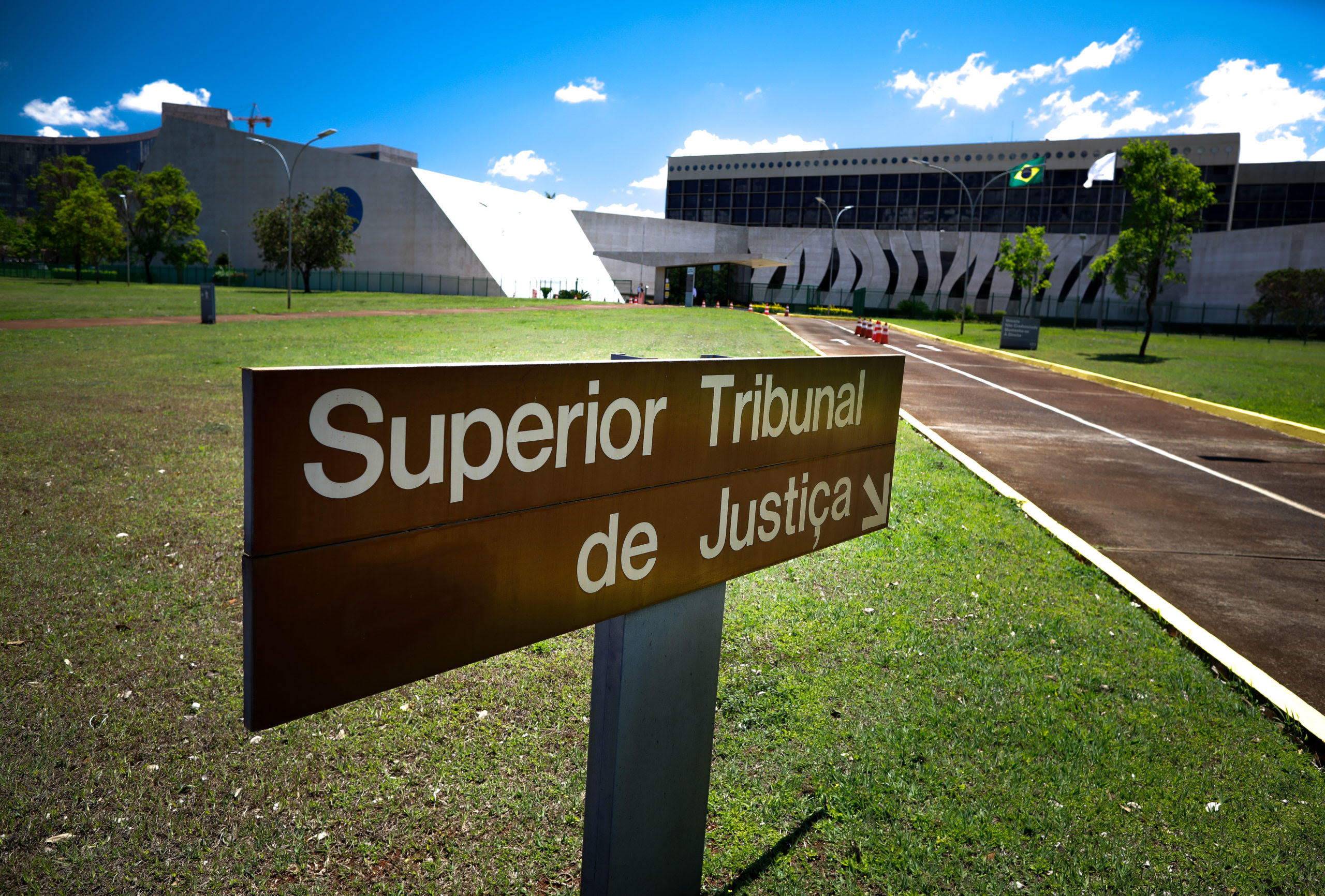 Superior Tribunalk Federal, fachada, letreiro. Sérgio Lima/Poder360 25.09.2020